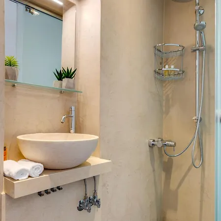 La Barchetta Old Town With Seaview *