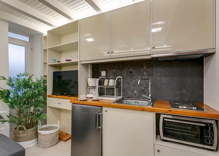 La Barchetta Old Town With Seaview